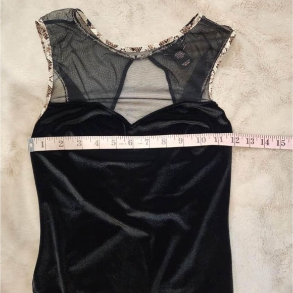 Victoria’s  I Secret Xsmall Body Suit One Piece. - Picture 2 of 6